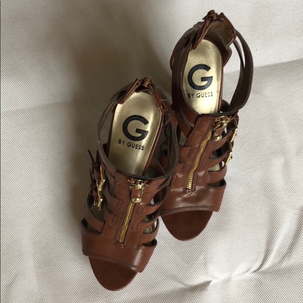 G by Guess Womens Heels, Platform Shoe, Camel  5.5